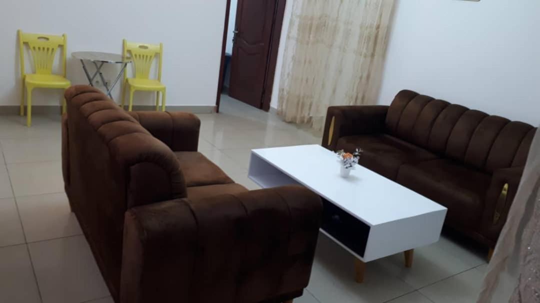 Signorile Jo 2 Apartment Yaoundé Екстериор снимка